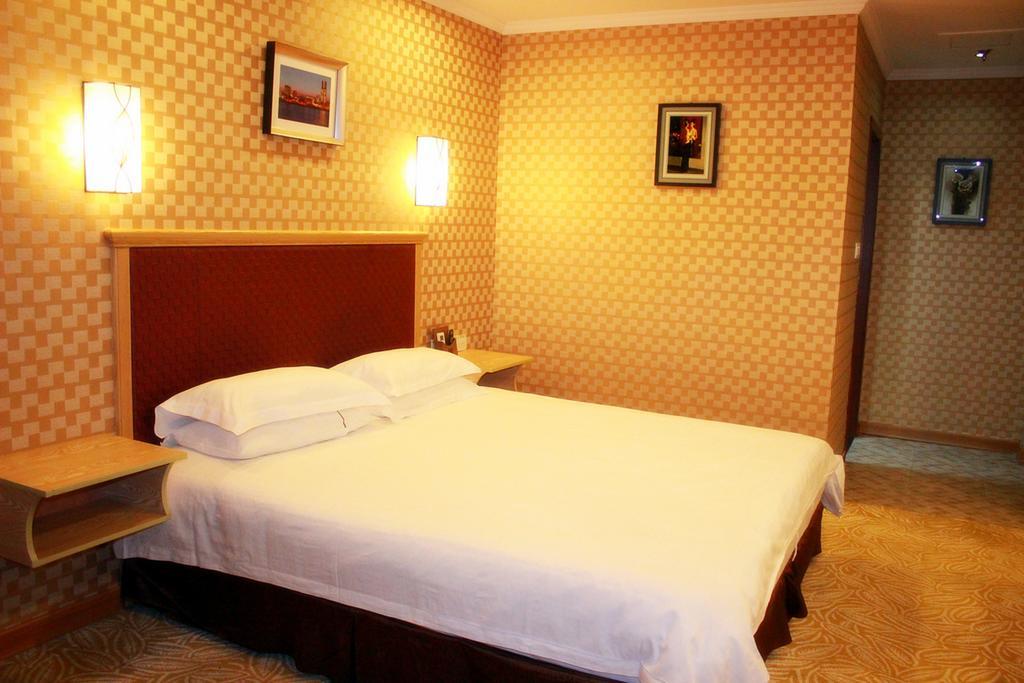 Omeiga Business Hotel อี้วู ภายนอก รูปภาพ